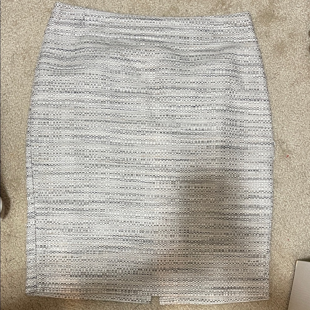 Ann Taylor Textured Black and White Pencil Skirt